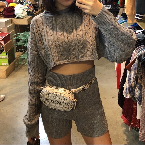 Set of cropped Knit sweater top and short - Picture 1 of 8